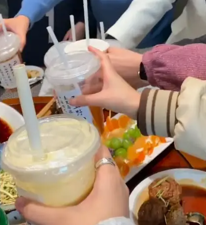 脸红秦田田聚会必备